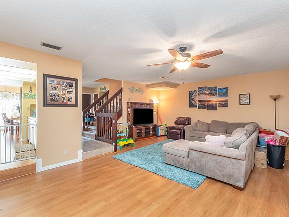 5th image of 1902 Cashew Courtway