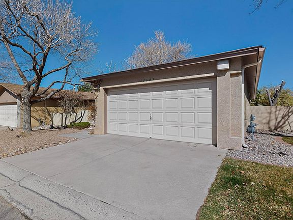 2nd image of 10609 Griffith Park Dr NE