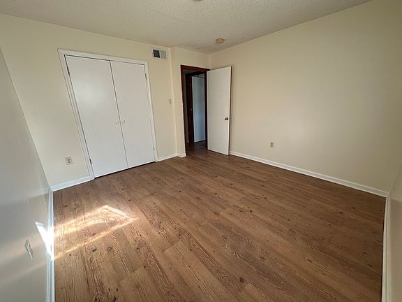 5th image of 6960 Salem Dr