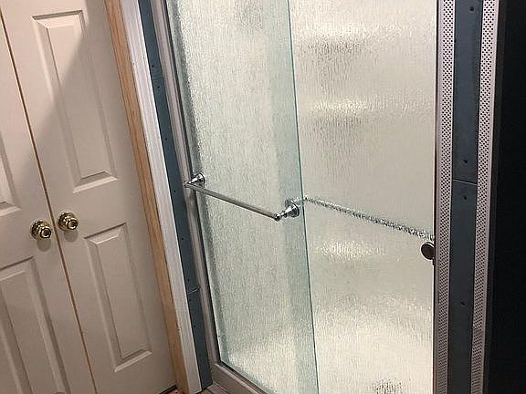 3rd image of 103 Julia Dr