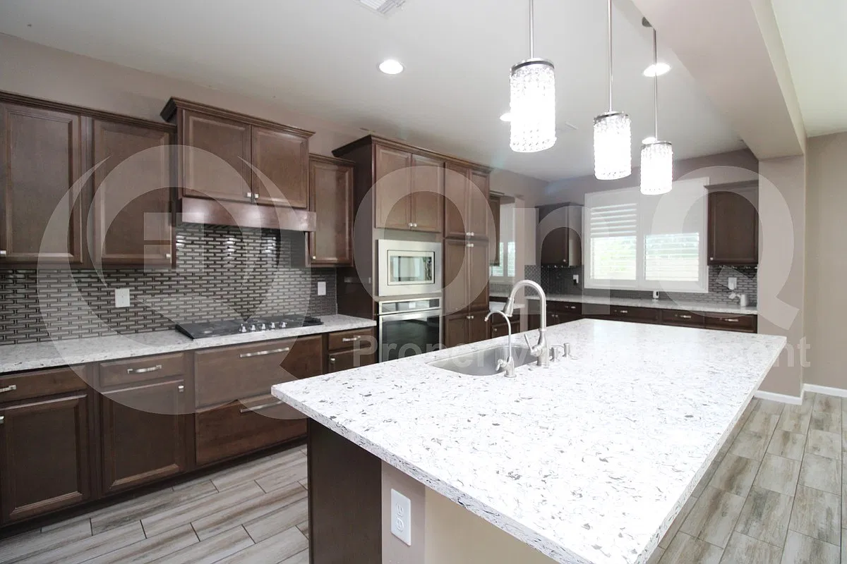 4 bed, 4.5 bath, 3063 sqft, $3,199 — Photo 2