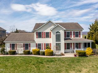 210 Quince Ct, Hollidaysburg, PA 16648