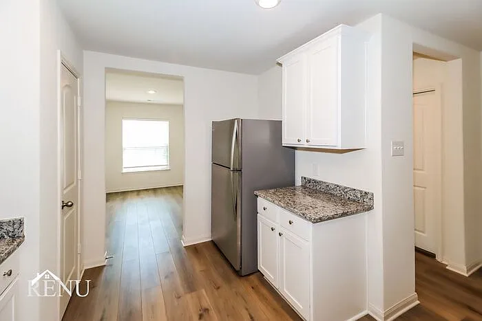 316 Sunnymeade Ln — Photo 5