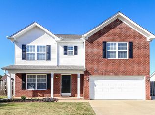 2215 Newport Dr, Spring Hill, TN 37174