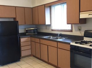 904 N Berwick Blvd APT 3N, Waukegan, IL 60085