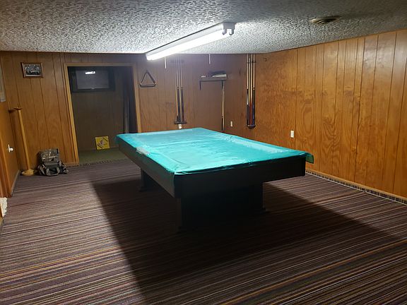 Basement rec room