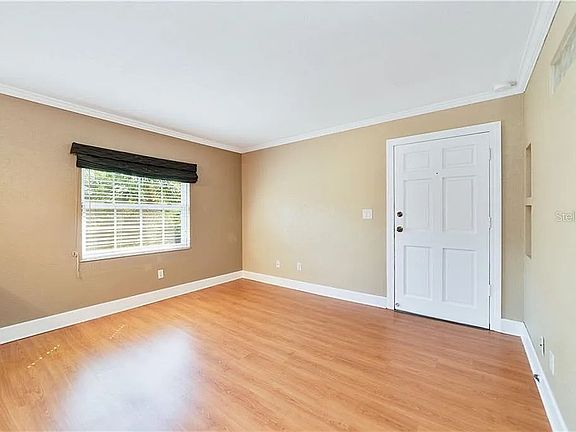 2nd image of 1533 Catherine St APT 39
