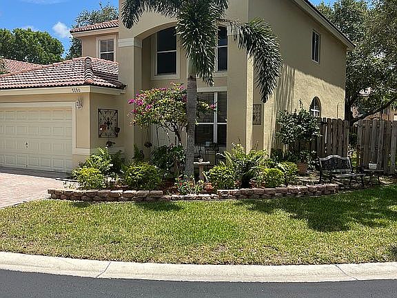 4th image of 7790 NW 17th Ct