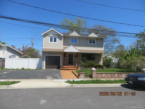2449 Wallen Lane, North Bellmore, NY 11710