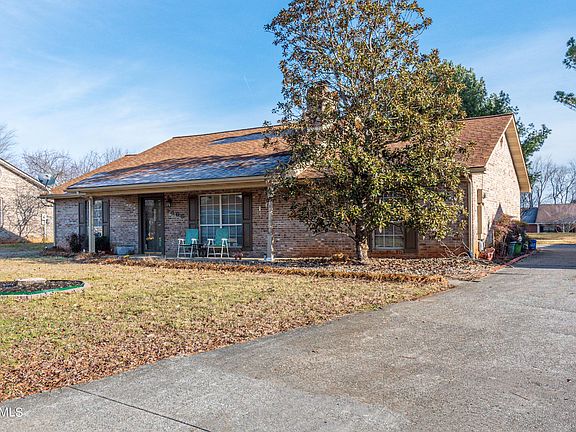4th image of 1406 Beaumont Ave