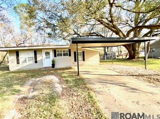 2330 S Woodcrest Ave, Denham Springs, LA 70726
