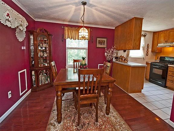 5th image of 739 Skyview Dr