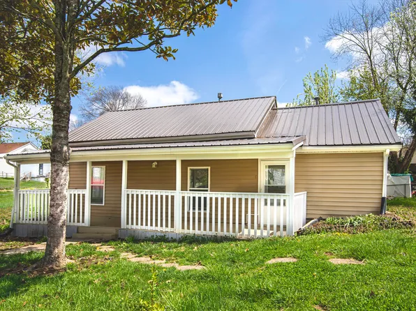 100 Dallas Aly, Winchester, KY 40391