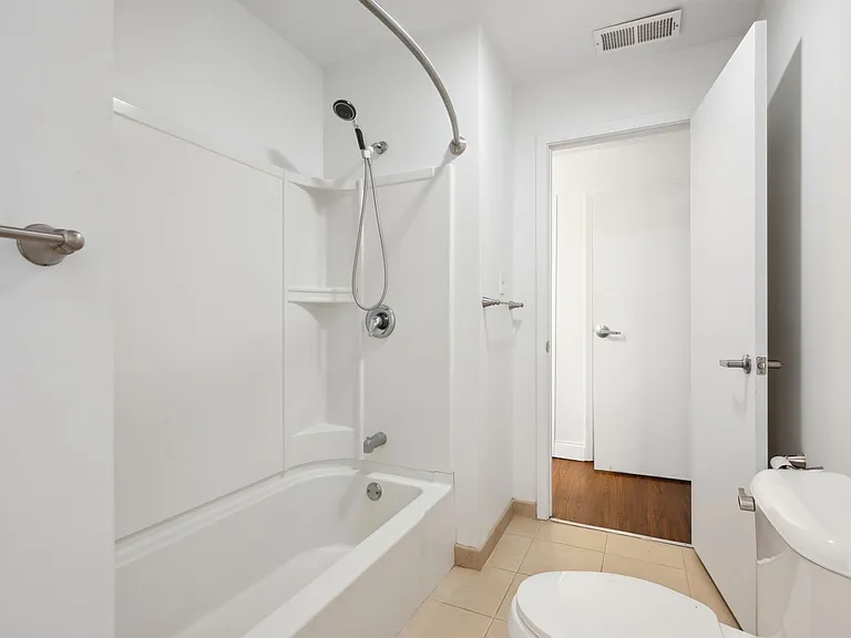 12220 Apache Avenue — Photo 11