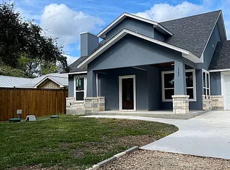 2nd image of 1583 Bonnyview Dr