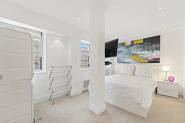 Rented by Compass | media 21