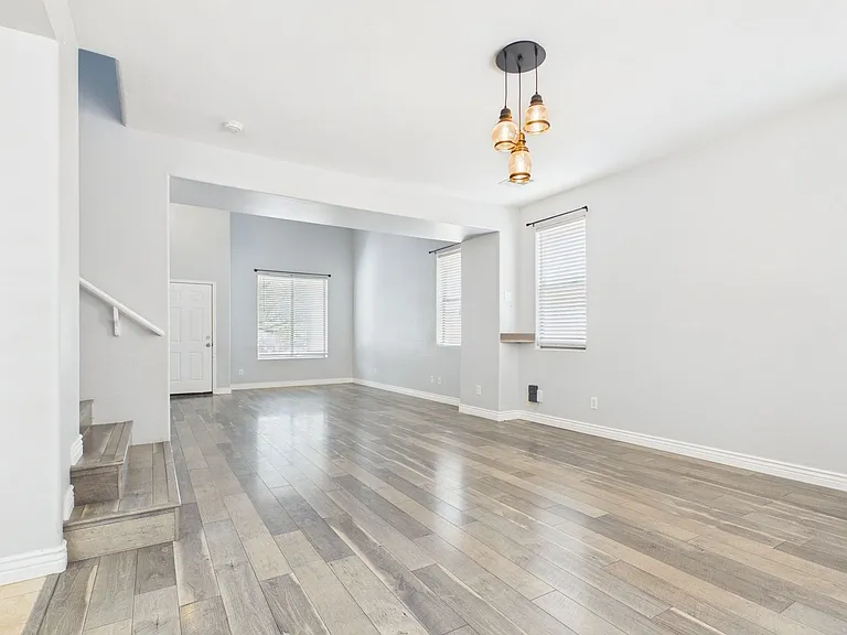 17648 W Lisbon Ln — Photo 15
