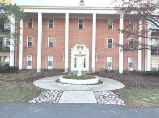 5101 Carriageway Dr APT 201, Rolling Meadows, IL 60008