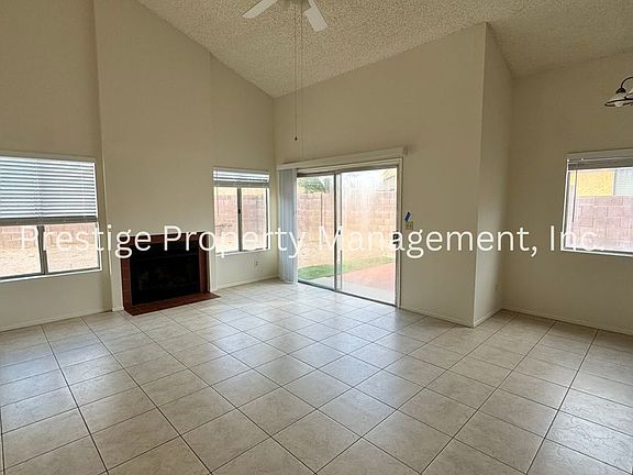 3rd image of 2966 W Yorkshire St