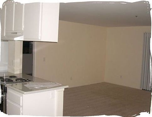 5th image of 322 Hillside Ter APT 22