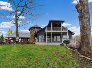 2420 E River Rd, Grand Island, NY 14072