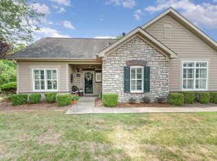 5215 Niagra Dr, Chapel Hill, NC 27517