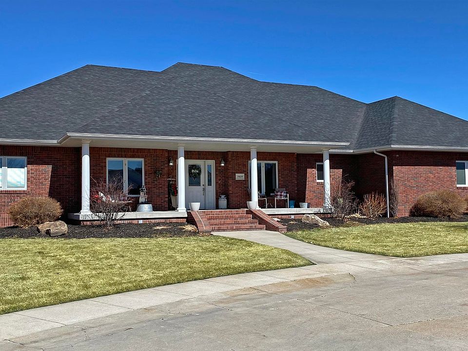 1st image of 3909 Bretwood Ct
