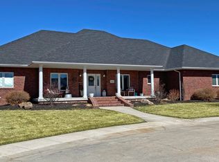 3909 Bretwood Ct, North Platte, NE 69101