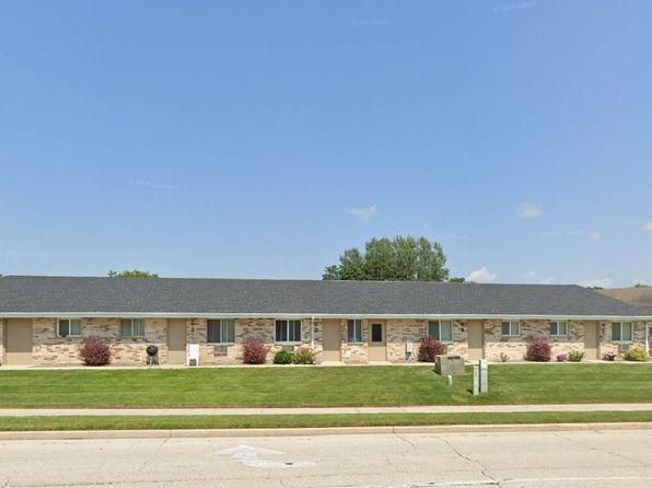 700 W State St APT 5