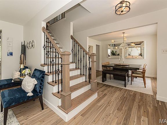 3rd image of 219 Cheval Square Dr