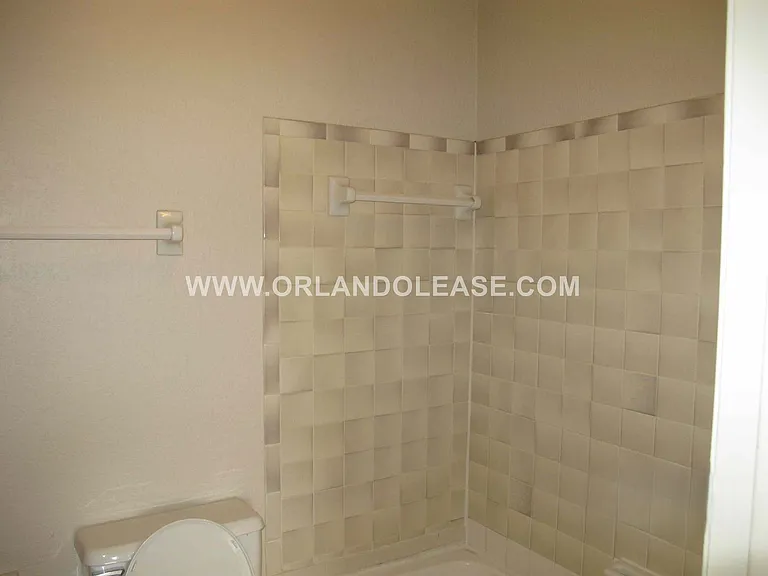 2918 Antique Oaks Cir #26 — Photo 6