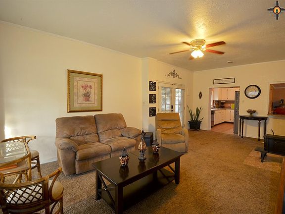 3rd image of 917 Gallinas St