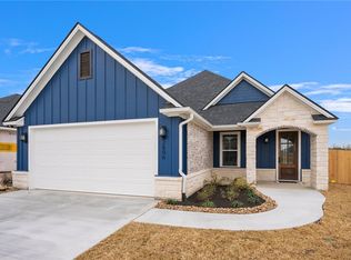 2806 Spector Dr, Bryan, TX 77808