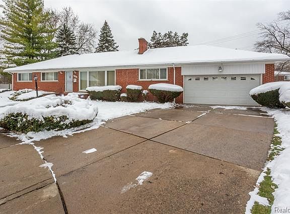 2nd image of 21681 Greydale Ct