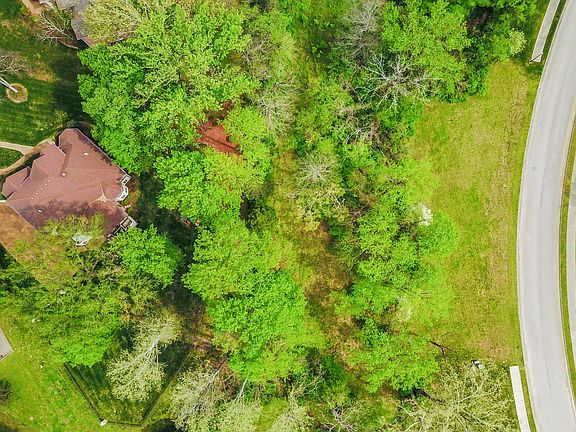 5th image of 9512 Edenbrook Ct