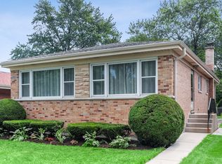 8515 E Prairie Rd, Skokie, IL 60076