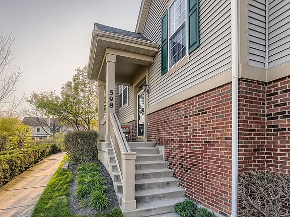4th image of 598 N Hidden Prairie Ct