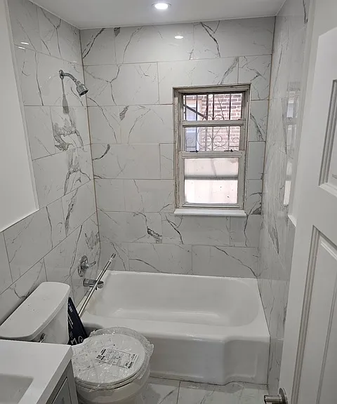 11431 223rd St #1 — Photo 9