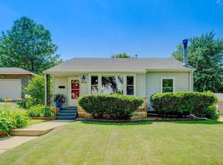 818 Sommerville St S, Shakopee, MN 55379