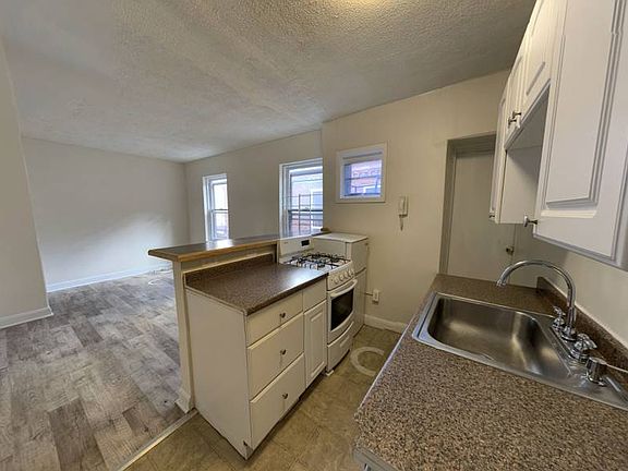 3M: Studio for $1195