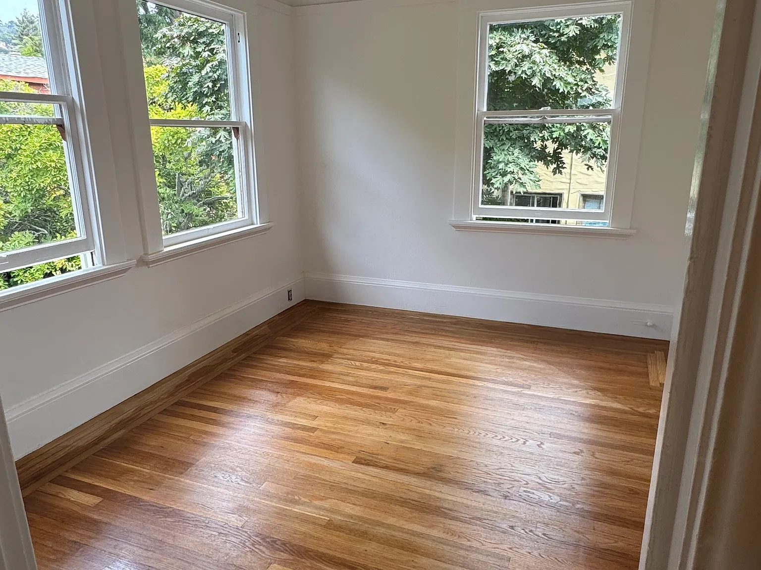 4 bed, 1.5 bath, 2100 sqft, $1,350 — Photo 1