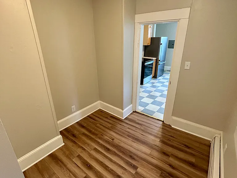 409 Main St #105 — Photo 7