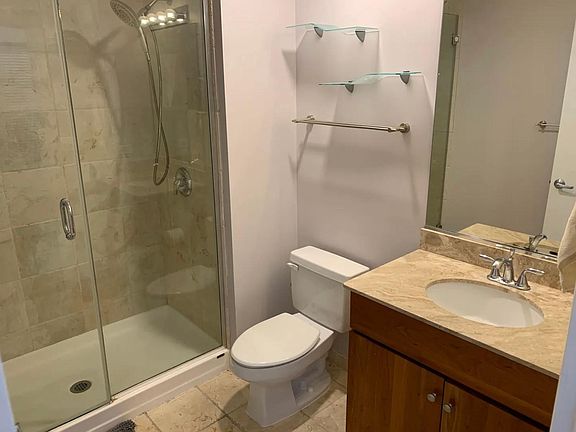 3rd image of 1600 S Indiana Ave #1404