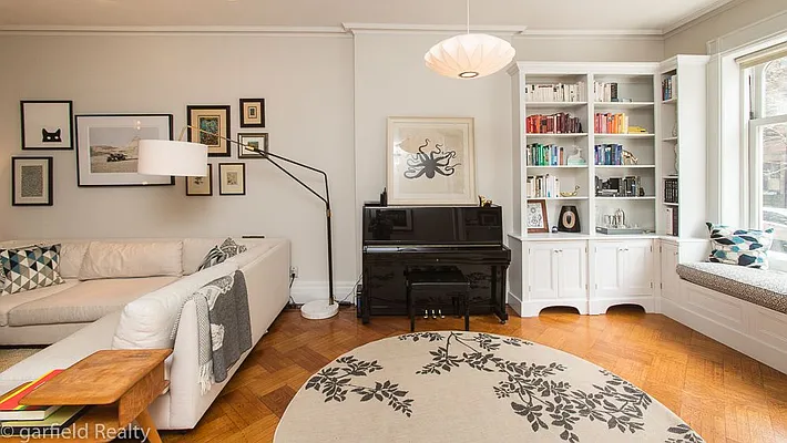 Rented by Garfield Realty  | media 4