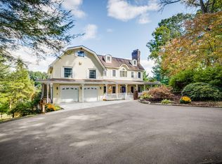 967 Old Gray Station Rd, Gray, TN 37615