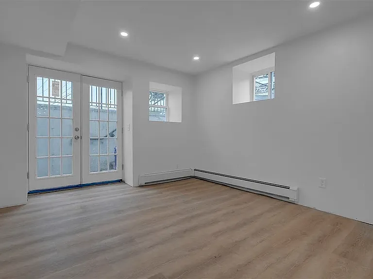 71 Cypress St #1 — Photo 15