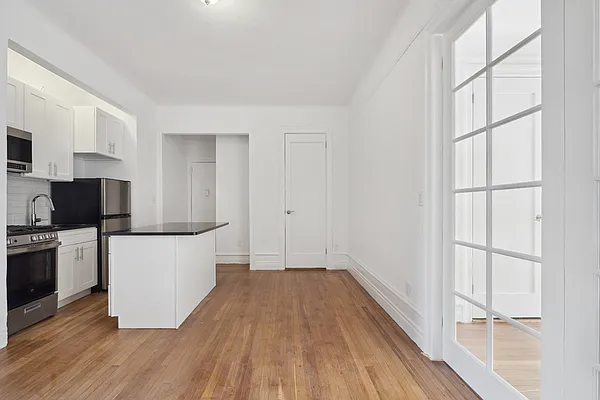 Rented by Cooper & Cooper Real Estate | media 13