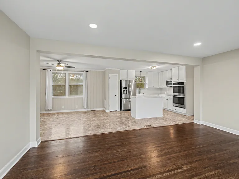 121 Jacksonian Dr — Photo 4