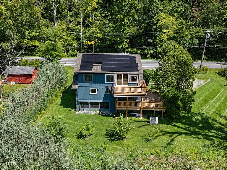 222 Bog Hollow Rd — Photo 43