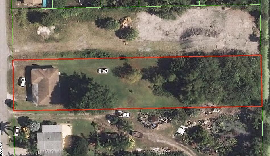 2nd image of 1448 Sunset Rd